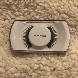 COPY - Mac Eyelashes | Item: 206626